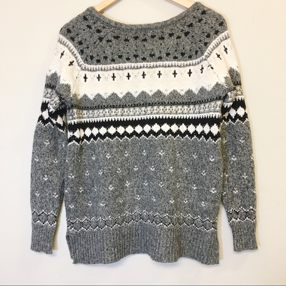 American Eagle Retro Sweater - Picture 2 of 3